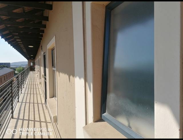 2 BEDROOM FLAT RENTED IN SILVERTON